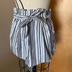 H&M High Wasted Striped Shorts with Belt